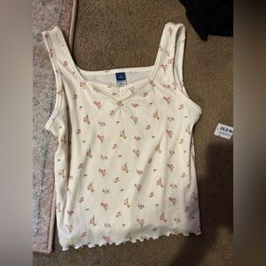 Old navy tank top . Girls 10-12
